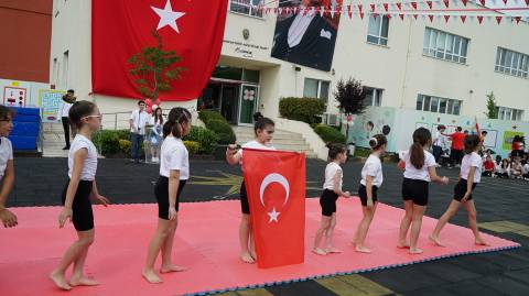 19 Mayıs Atatürk'ü Anma Gençlik ve Spor Bayramımızın 105.Yılını Coşkuyla Kutladık 