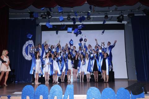 Gurur ve Mutluluk Bir Arada: Ortaokul10. Dönem, Lise 12. Dönem Mezunlarımızı Geleceğe Uğurladık