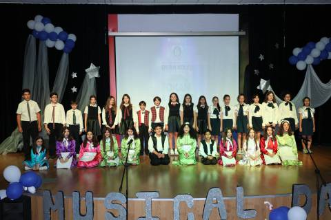 Öğrencilerimiz Dünyaca Ünlü Müzikal Gösterileri Sergilediler