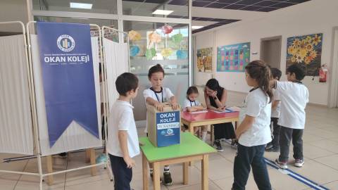 Öğrencilerimizin Okul Başkanı Seçim Heyecanına Ortak Olduk  