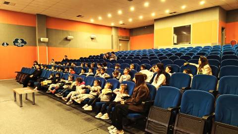 Yazar Berna Berna, Öğrencilerimizle Hayal Gücü Dolu Bir Söyleşide Buluştu