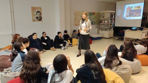 Yazarlarla Buluşma: Öğrencilerimiz İlham Veren Söyleşilerde 