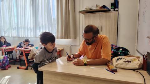 2. Sınıf Öğrencilerimiz Yazar Hepgenç İle Söyleşi Gerçekleştirdi 