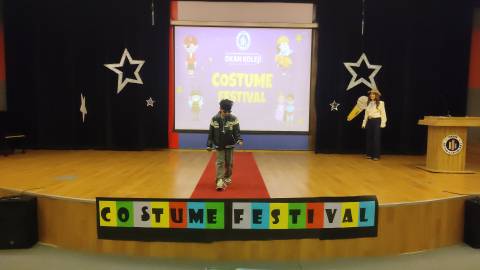 Kostüm Festivali’nde Yaratıcılık ve İngilizce Buluştu 