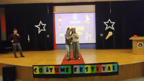 Kostüm Festivali’nde Yaratıcılık ve İngilizce Buluştu 