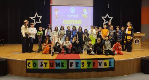 Kostüm Festivali’nde Yaratıcılık ve İngilizce Buluştu 